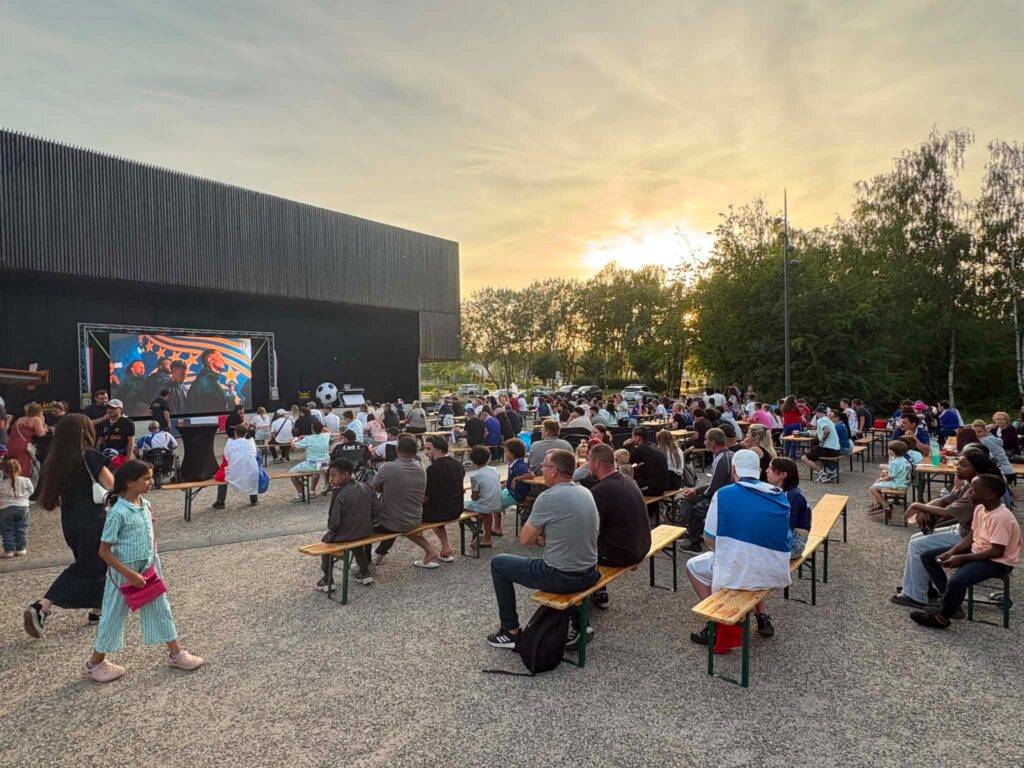 Place des Supporters - La Commedia